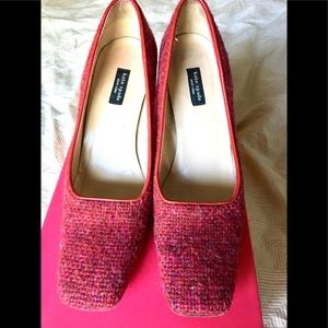 Sturdy Tweed elegant pumps